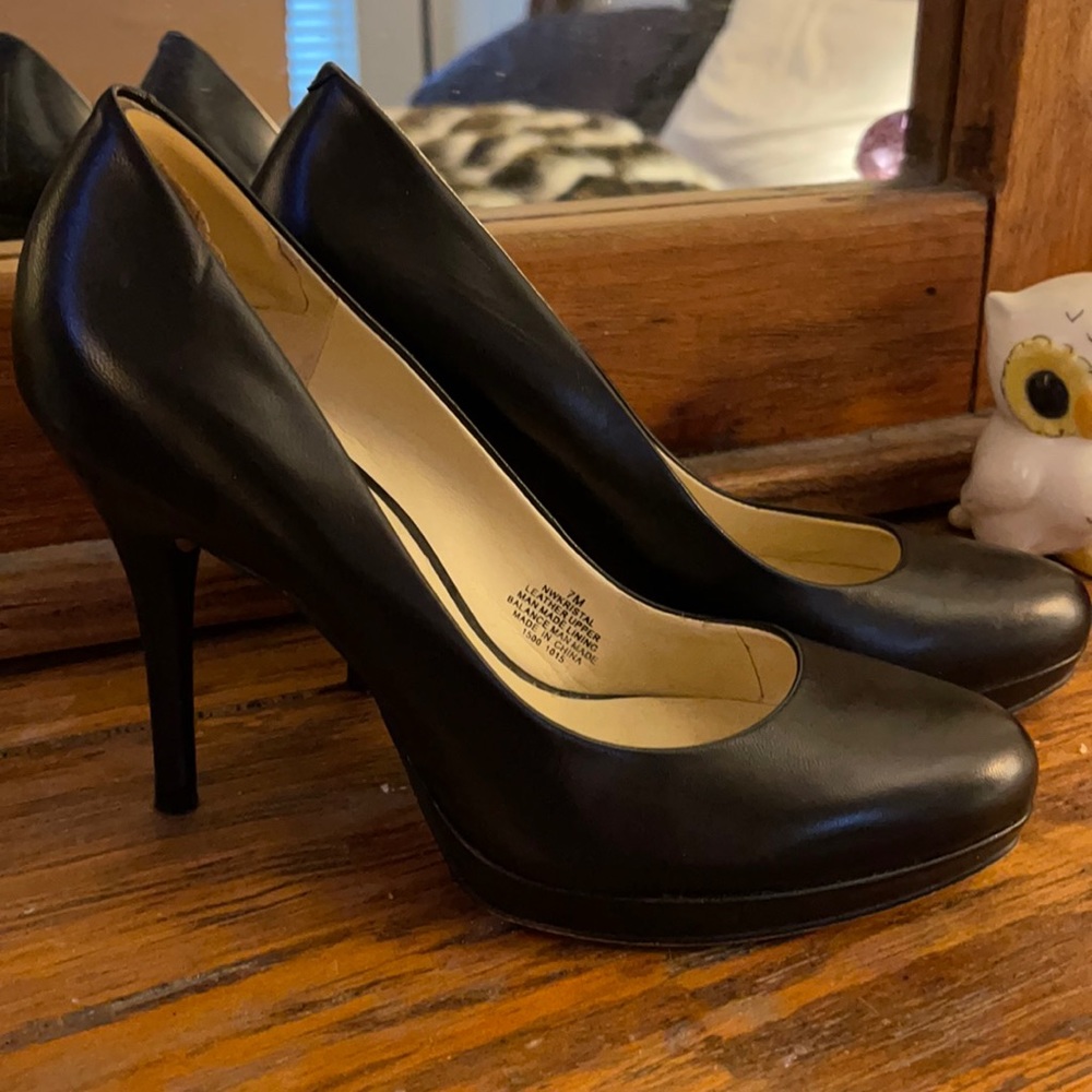 Nine West Pumps. Size 7. Worn twice.